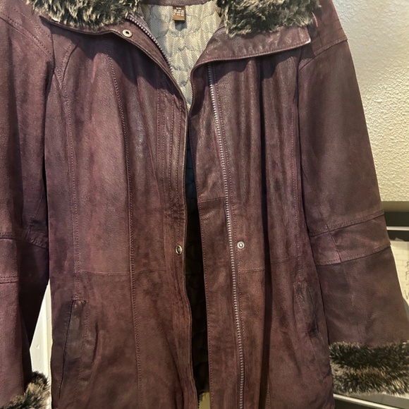 Danier Suede mid length jacket - Picture 2 of 4